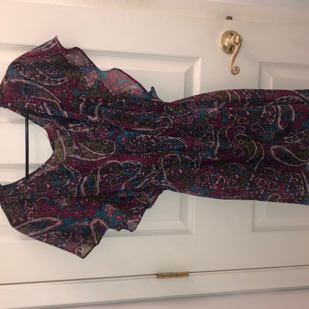 Beautiful Tunic Top! - Picture 2 of 5